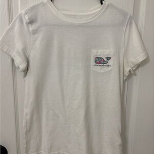 Vineyard Vines women’s White Pocket Tee